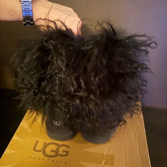 Ugg Lida mongolian fur cuff short boots (discontinued style) - Picture 2 of 5